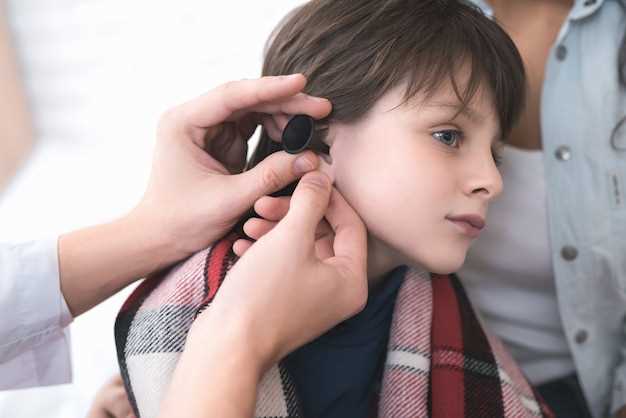 Какие симптомы свидетельствуют о наличии ушной пробки у ребенка