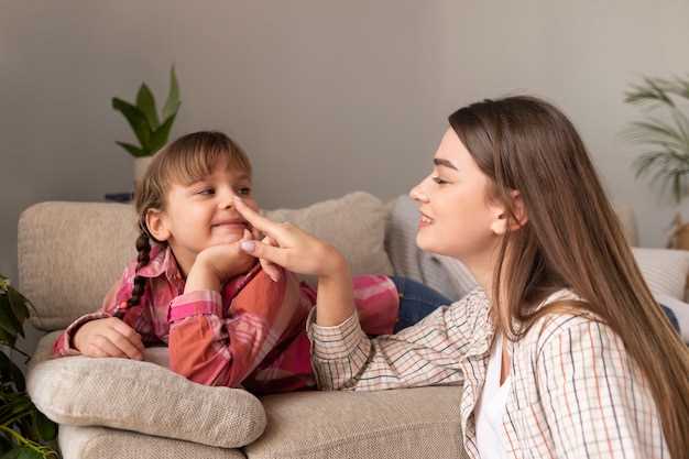 Почему у детей появляется ушная пробка
