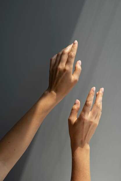 Почему пальцы на руках чешутся: основные причины и способы справиться
